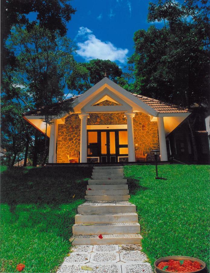 Hotel Treetop Теккади Экстерьер фото